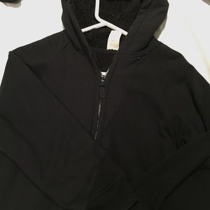 BLACK FUZZY ZIP UP JACKET